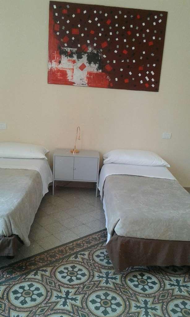 C Luxury Palace And